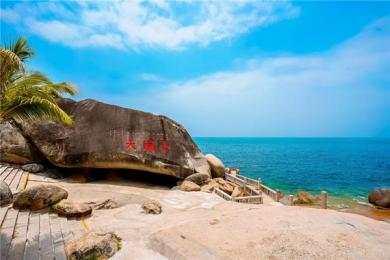 三亚旅游必备用品有哪些？去三亚旅游要准备些什么？去三亚游玩详细攻略篇