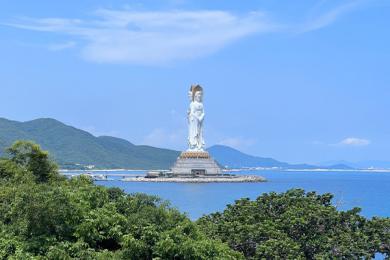 海南三亚五天四晚跟团费用多少一个？三亚跟团五天四晚大概费用